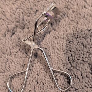 Silver Eyelash Curler